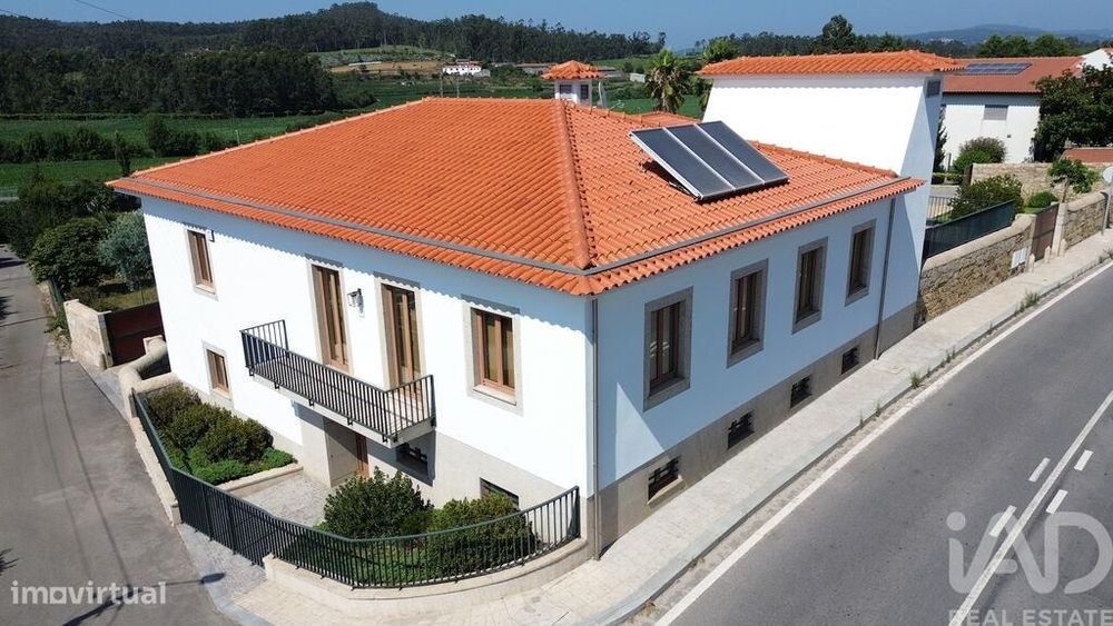 Casa / Villa T6 em Gondifelos, Cavalões e Outiz de 300 m2