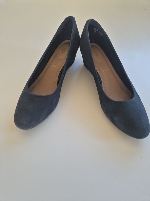 Buty Clarks 43 zamsz jak nowe