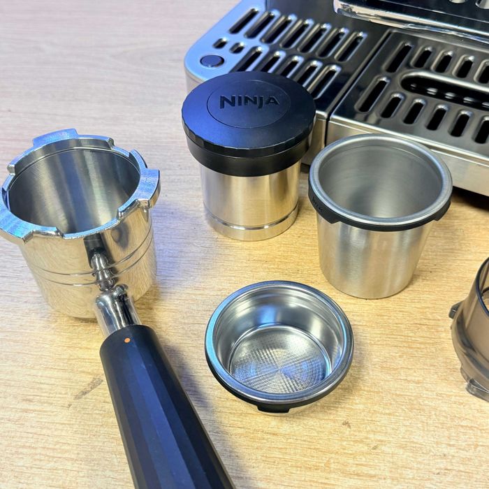 Ekspres do kawy Ninja Luxe Essential (ES501EU) srebrny