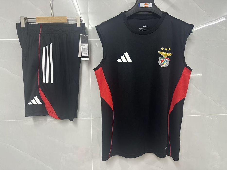 Vendo várias camisas desportivas