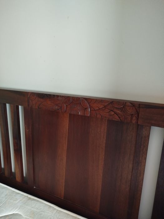 Cama de casal madeira