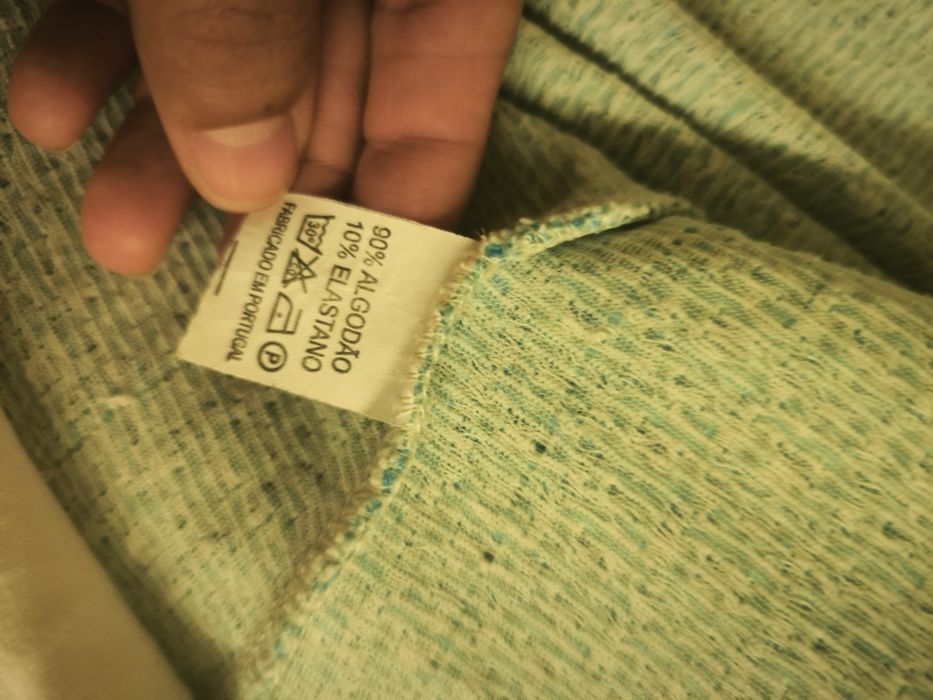 Vestido confortável que não encorrilha