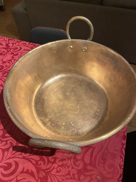 Tacho grande em cobre