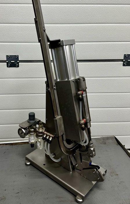 Кліпсатор однокліпний КН-4С