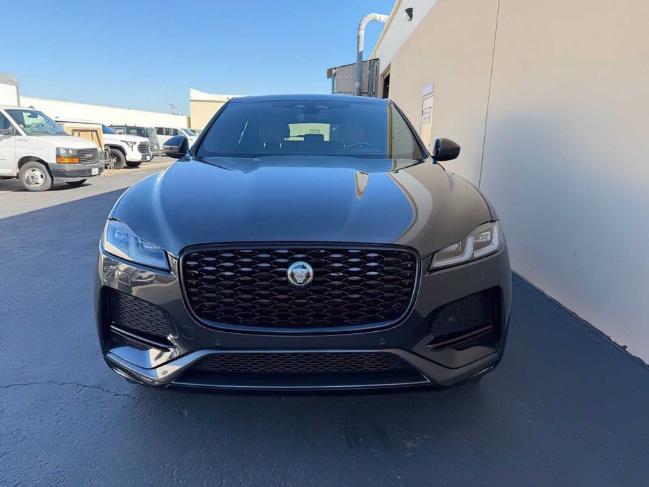 Jaguar F-PACE      2022