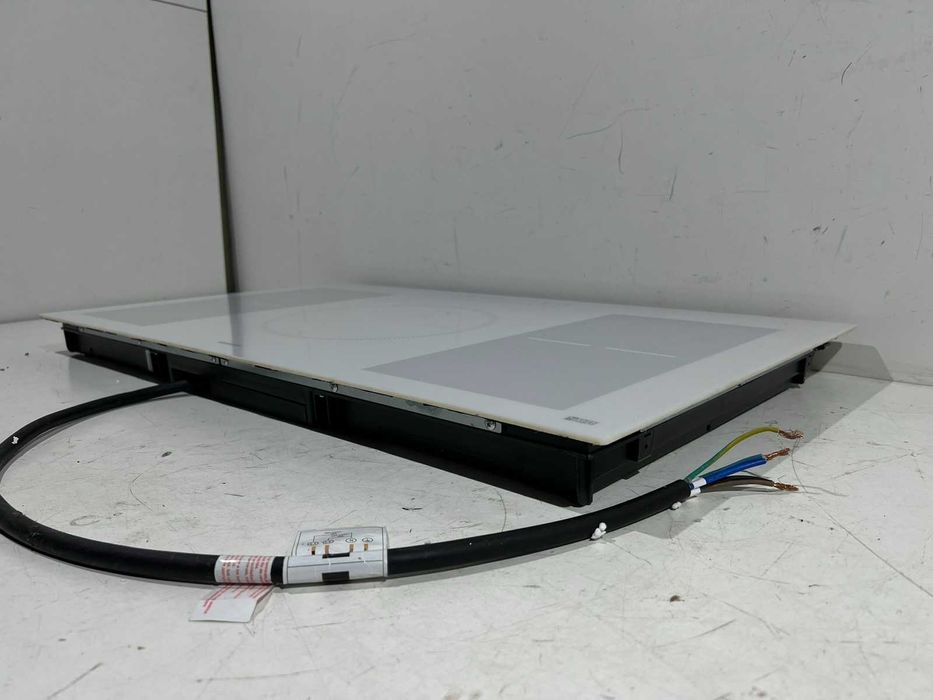 Индукционная плита Белая-черная Klarstein Delicatessa 90 Flex