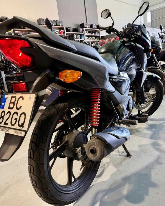 Moto Honda CB125F