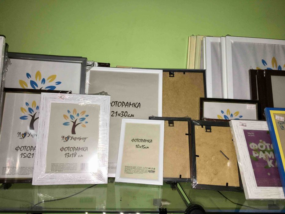 Рамка для картин, документів, фото. Одеса. Різні розміри та кольори.