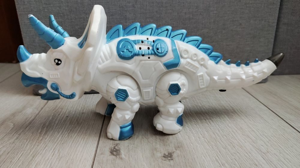 Динозавр ходить звук