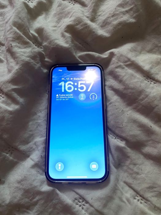 Iphone 13 różowy