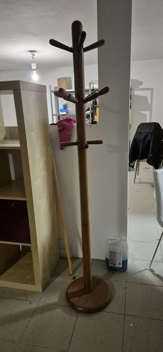 Bengaleiro em madeira maciça