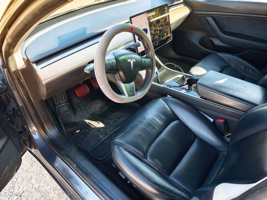 Tesla Model 3 com 36 Meses de garantia - Oportunidade