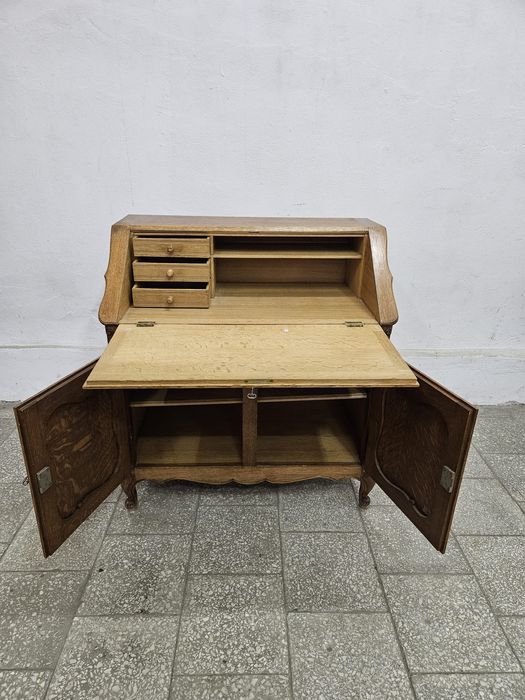 Ładny francuski sekretarzyk ludwikowski /