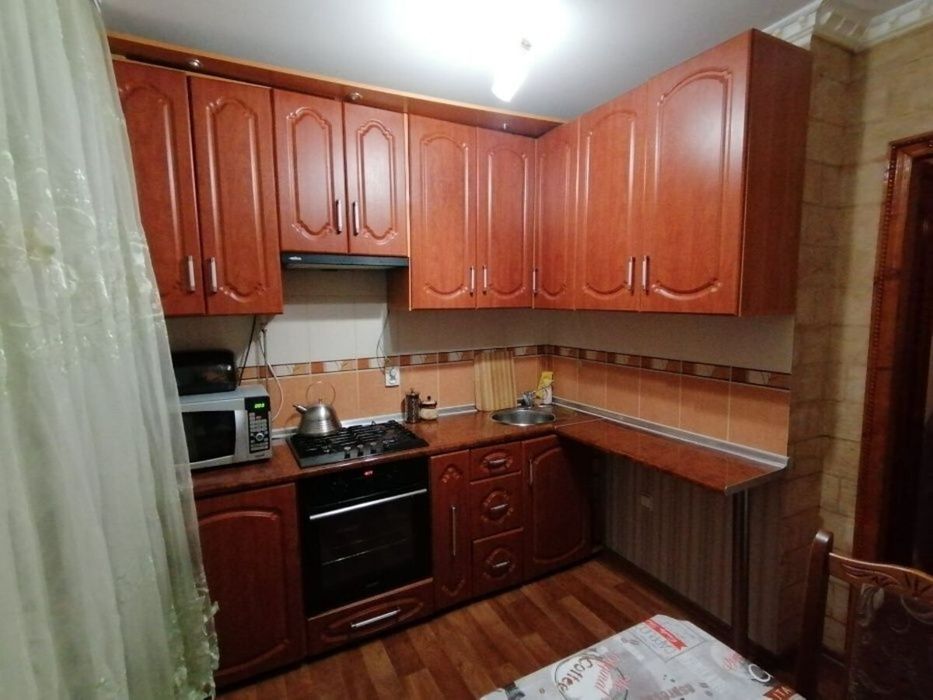 2-к квартира 48 м², НЕ кутова, роздільні кімнати, Охтирська