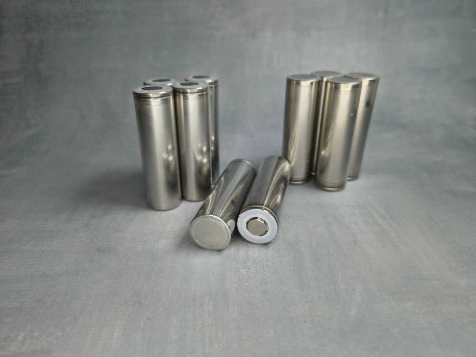 Новый аккумулятор 21700 BAK N21700CG 5000mAh 10A акб для фонарей