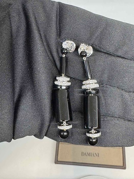 Оригінал бренд Damiani, сережки, золото 750 проба з натуральними діамантами.