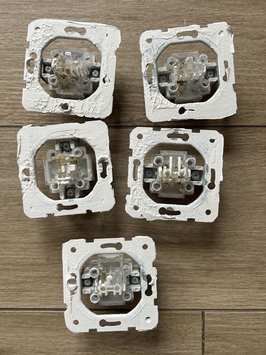 Viko łącznik świecznikowy Linnera S z mechanizmem