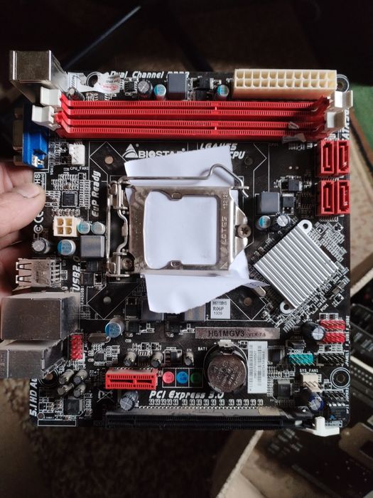 Продам  комплектом, або окремо.