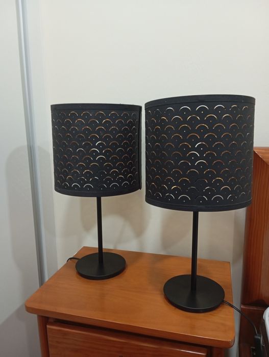 Candeeiros de mesa IKEA (preto, gama NYMÖ)