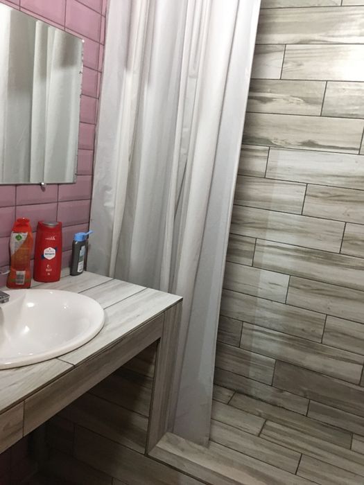 Подобово та почасово квартира на Червоноі Калини 4