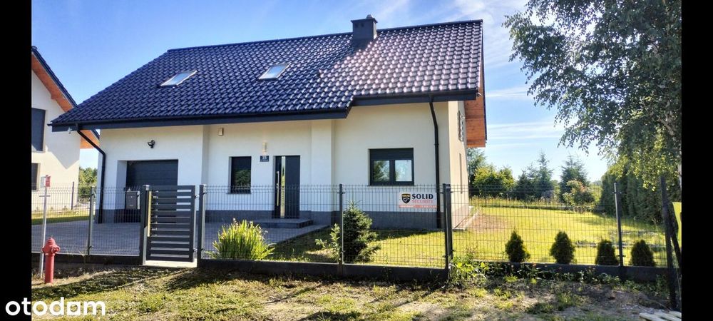 Dom wolnostojący z użytkowym poddaszem
