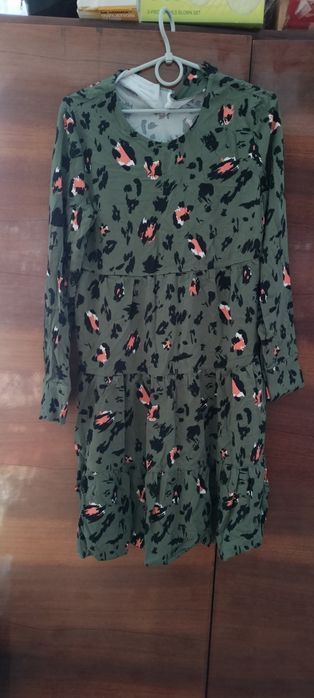 Плаття на девушек и женщин