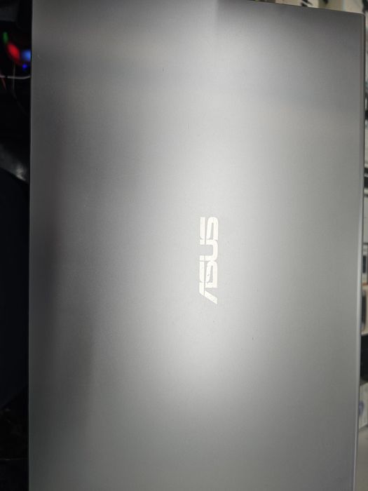 Portateil Asus M515U..512gb/DDR4 8gb