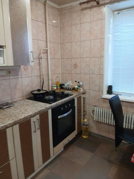 Продам двокімнатну квартиру на Східному 2