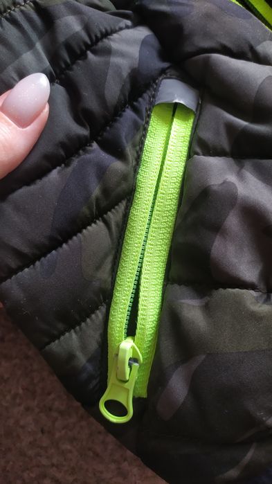 Курточка весняна желетка 2в1