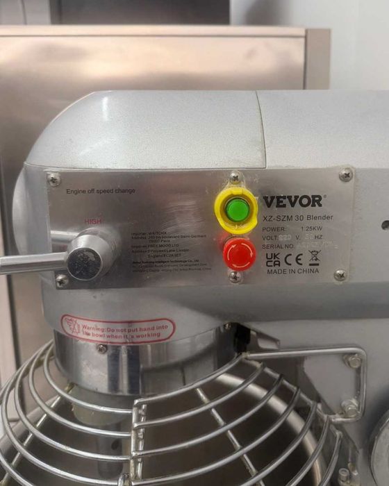 Batedeira Elétrica 30L. VEVOR. Batedeira de Bancada 1100W.