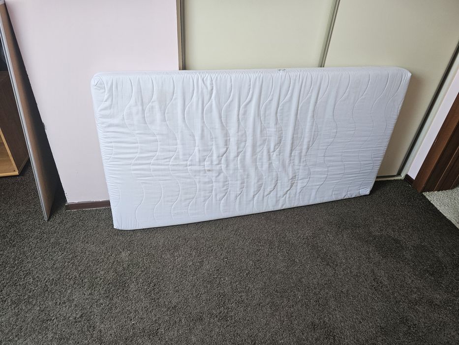 Łóżko dwu poziomowe z wysuwana szuflada do spania typu  LUK 90x180