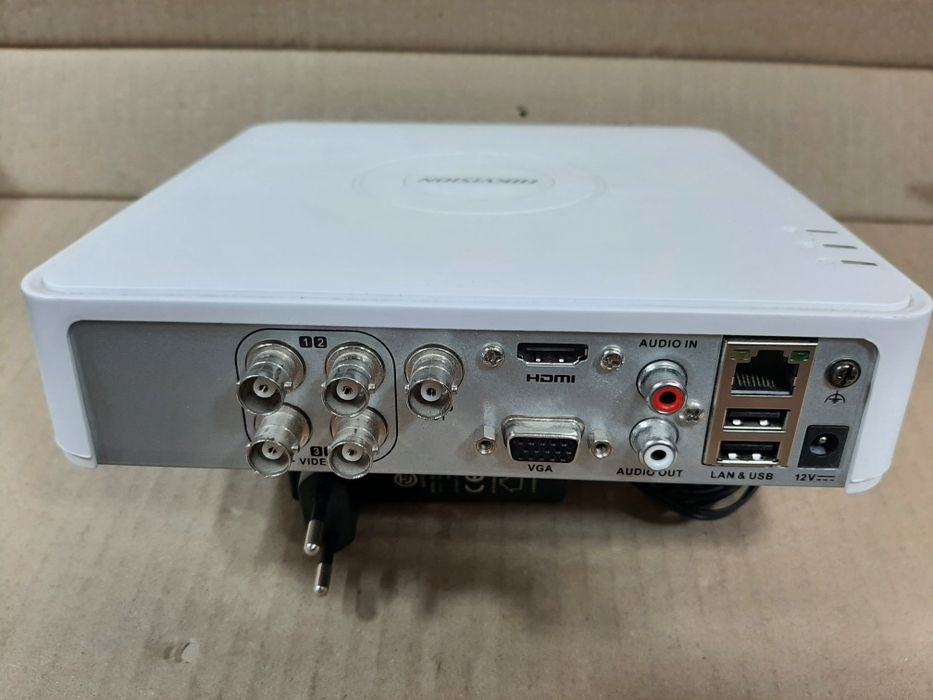DVR-регистратор Hikvision DS-7104HWI-SH