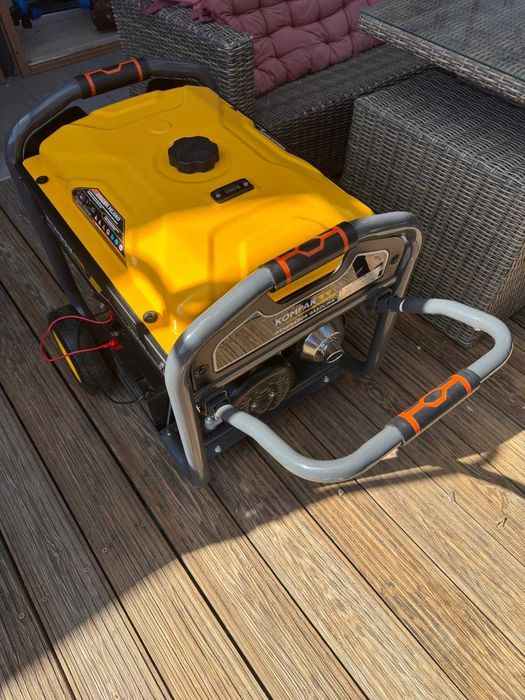 Gerador a Gasolina 8.5kW Kompak K9000E Strong AVR – Como Novo