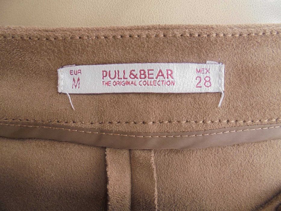 saia de mulher da marca PULL&BEAR