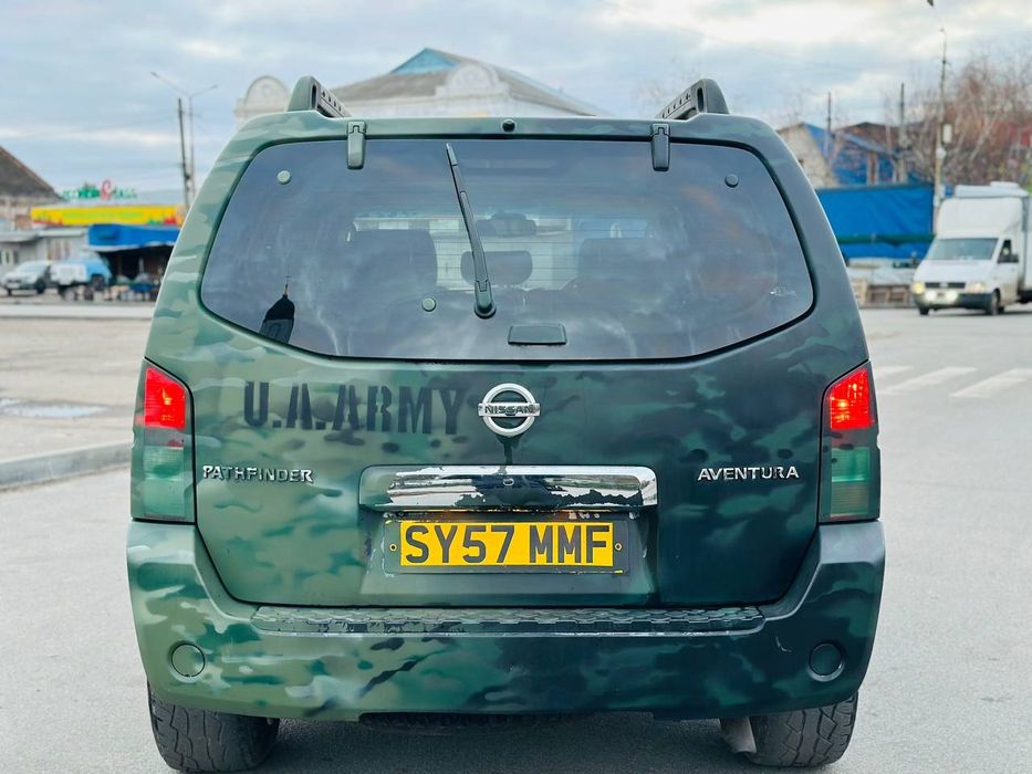 Продам Nissan Pathfinder 2,5 дизель полный привод