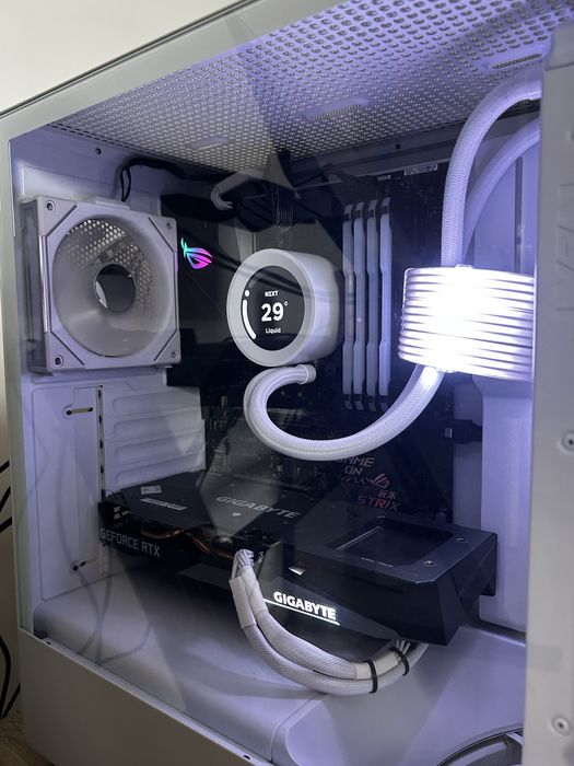 Pc gamer | ryzen 7 2700x | Gigabyte rtx 3050 8 gb + monitor