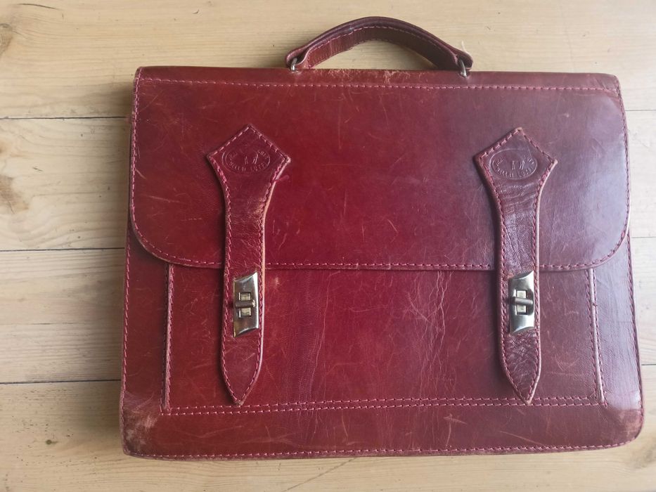 Skórzana aktówka - krótka opowieść o wujku Władku.