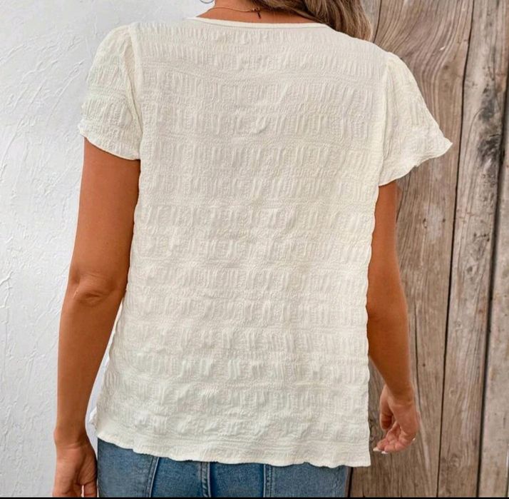 Blusa creme nova