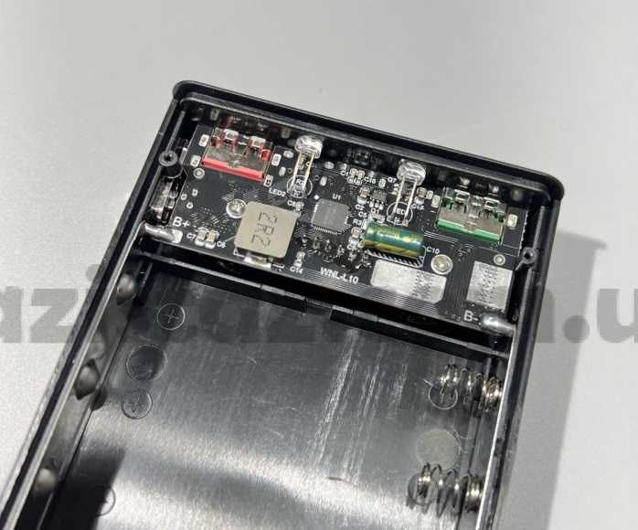 Корпус для сборки повербанка с БЫСТРОЙ ЗАРЯДКОЙ 8 аккумуляторов 18650