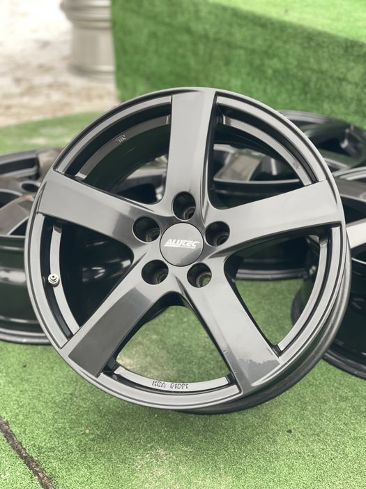 Диски R17 5x110 Alutec Jeep Compass,Renegade,Cherokee,Fiat 500,Opel