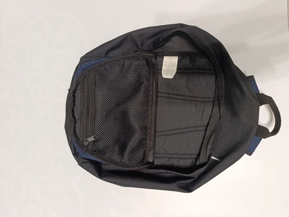 Оригінальний рюкзак Nike Classic (чорний / темно-синій)
