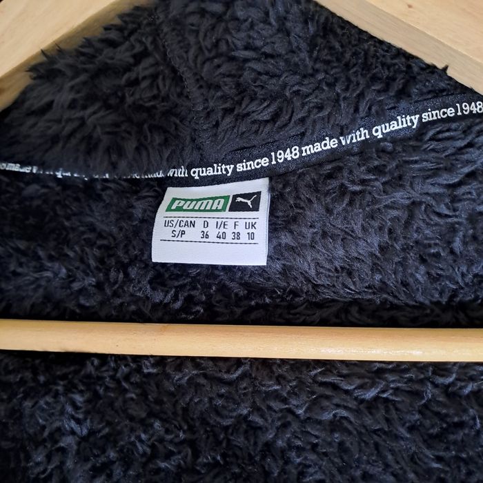 Puma Warm Jacket – With Hood and Pockets!64751949761923124