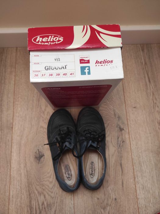 Półbuty damskie granatowe ze skóry