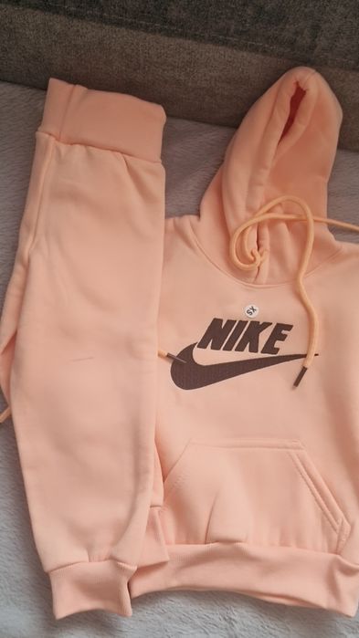 Dres dla dziewczynki 98/104