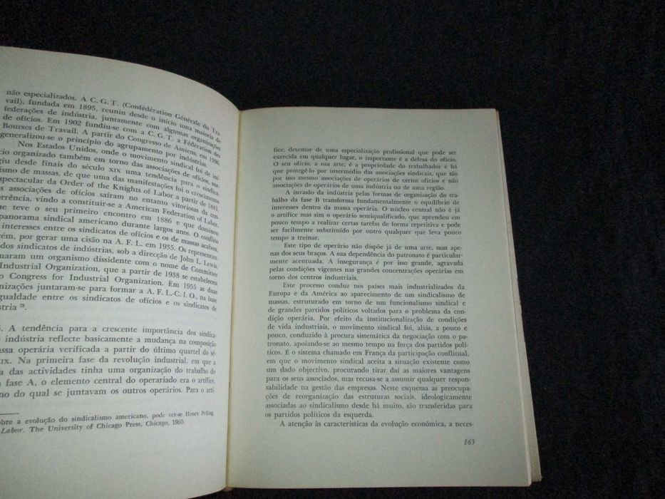 Livros Introdução às Ciências Sociais Óscar Barata 2 Volumes