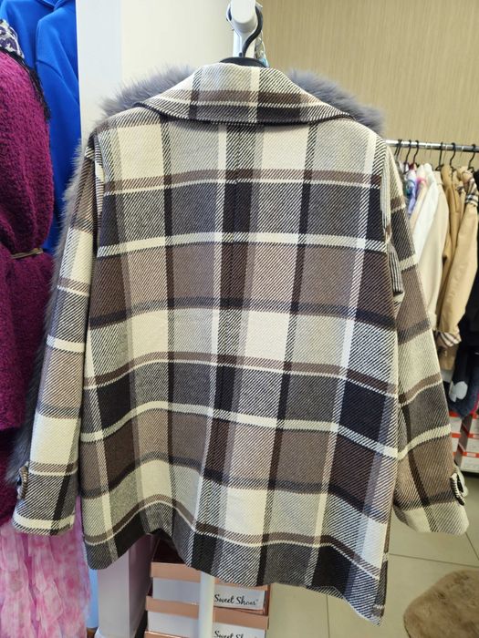 Krótki płaszczyk, marynarka kratka czekolada r. Uni, Italy !!!