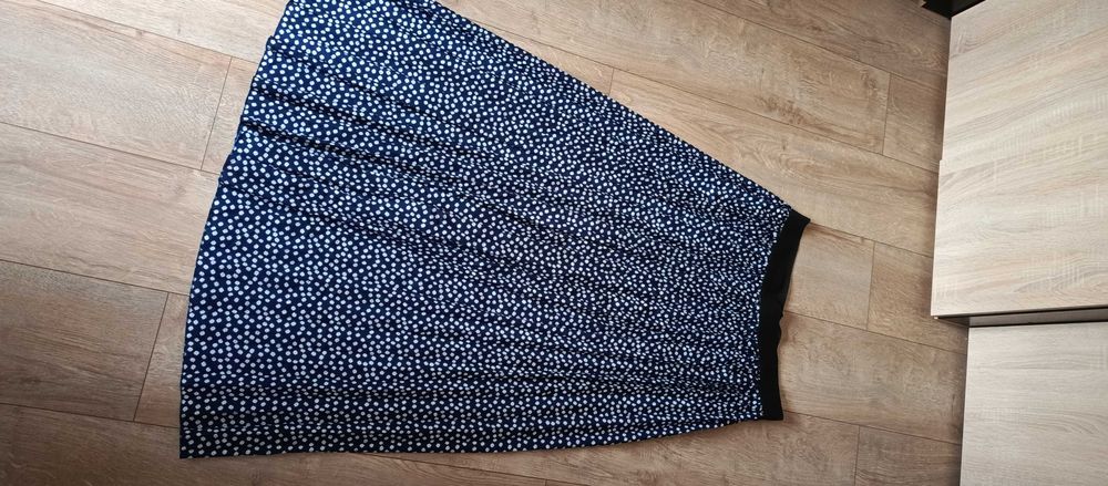 Spódnica 44/46 2xl maxi dla wysokiej plisy granatowa