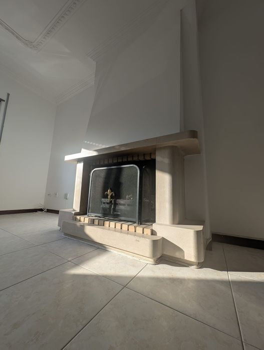 Barcarena - Arrenda-se apartamento T3