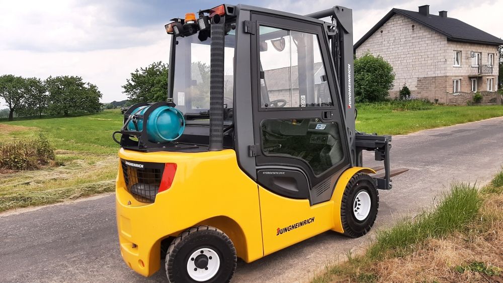 Wynajem wynajmę wózek widłowy Linde Toyota i Jungheinrich widlak