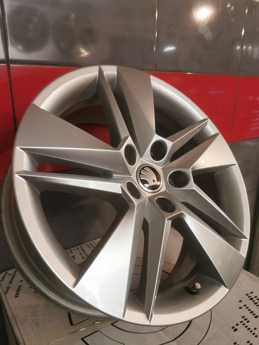 Felgi 17 5x112 Skoda Octavia Karoq Superb VW T- Roc Audi